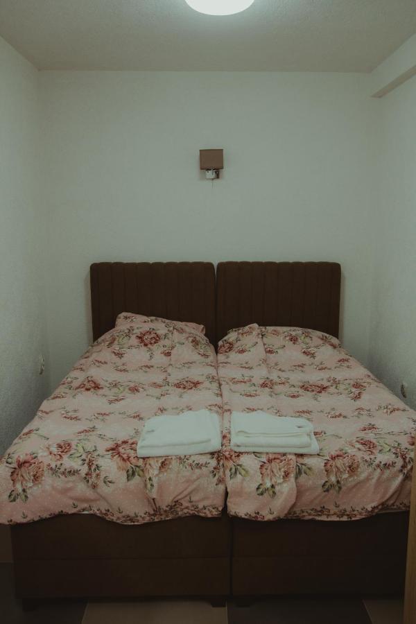 Apartment Silence 普卢日内 外观 照片